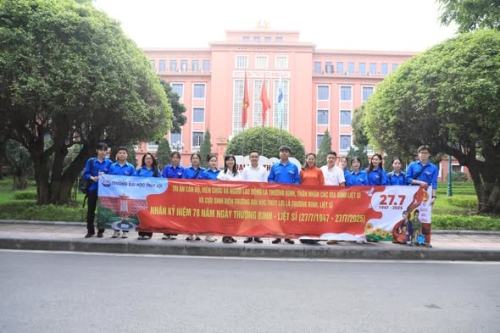 Xu hướng ngành Thương mại điện tử 2025 và lợi thế của sinh viên Đại học Thủy Lợi